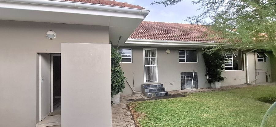 4 Bedroom Property for Sale in Beacon Bay Eastern Cape